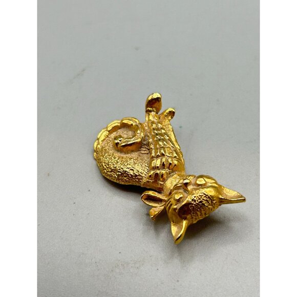 Egyptian Inspired Cat Kitty Pin Brooch Gold Tone Textured Metal Animal Figural - Picture 3 of 5